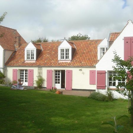 Les Ormeaux Villa อ็องเบลอเติซ ภายนอก รูปภาพ